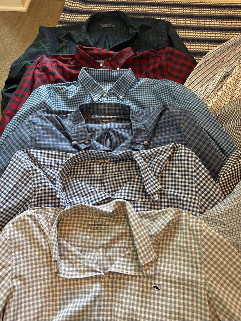 Vineyard Vines Performance Button Down Bundle - Picture 2 of 3